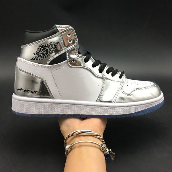 2019 mens jumpman 1s basketball shoes og 1 i pass the torch high 1s silver white sports trainers surgeon sneakers footwear, Black
2019 mens jumpman 1s basketball shoes og 1 i pass the torch high 1s silver white sports trainers surgeon sneakers footwear, Black
