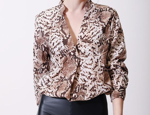 fashion women's european and american women's print leopard long shirts sleeve women, out going blouse, gccak, Black
fashion women's european and american women's print leopard long shirts sleeve women, out going blouse, gccak, Black