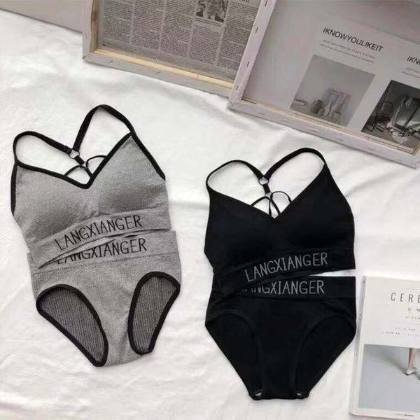 selling orchid children underwear suit parachute camisole beauty back seamless thread knicker sports brassiere, Red;black
selling orchid children underwear suit parachute camisole beauty back seamless thread knicker sports brassiere, Red;black