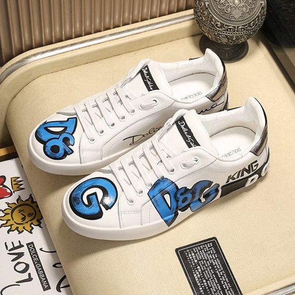 a5 luxury personality fashion men's shoes outdoor sports running men's shoes original box packaging zapatos hombre, Black
a5 luxury personality fashion men's shoes outdoor sports running men's shoes original box packaging zapatos hombre, Black