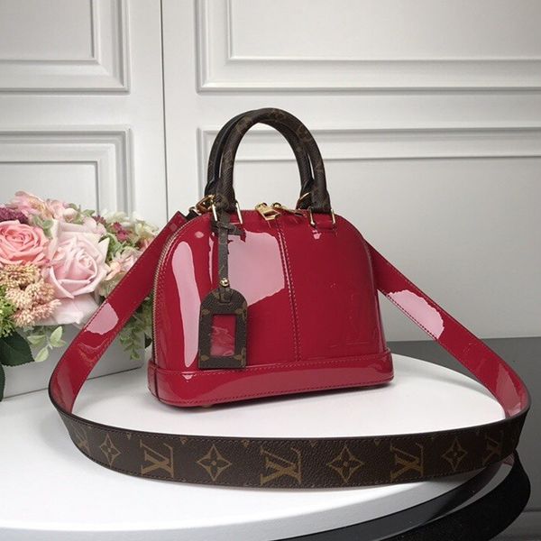 m54785-11 new french-end brand luxury handbags fashion leather bag womens party travel decoration bag with box ing
m54785-11 new french-end brand luxury handbags fashion leather bag womens party travel decoration bag with box ing