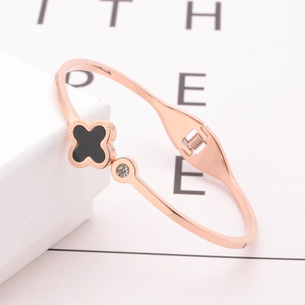 korean version of titanium bracelet with tetrafolium steel rose gold hand ornaments opening handrings factory direct sales promotion, Golden;silver
korean version of titanium bracelet with tetrafolium steel rose gold hand ornaments opening handrings factory direct sales promotion, Golden;silver