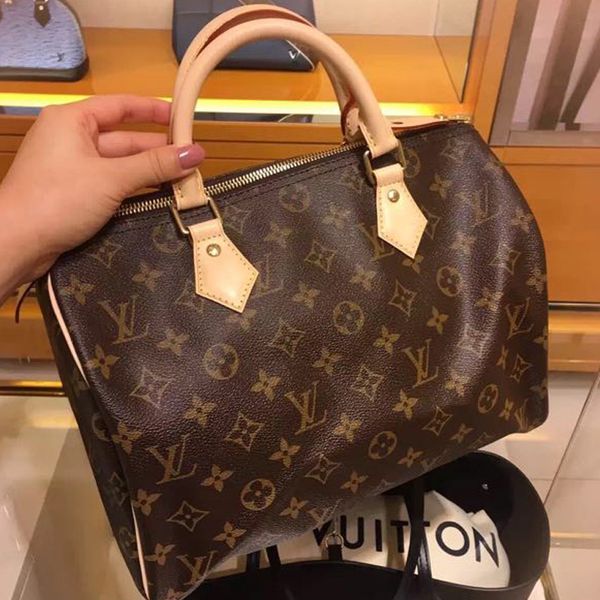 2019 Top quality Women Genuine real Leather speedy 30 handbag shoulder bag speedy 25 strap designer handbags Ladies tote designer handbags
2019 Top quality Women Genuine real Leather speedy 30 handbag shoulder bag speedy 25 strap designer handbags Ladies tote designer handbags