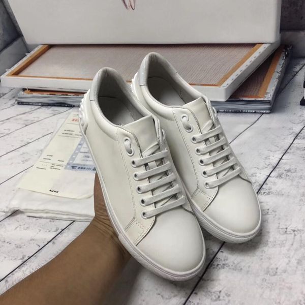 2019s spring new sports shoes trend men's shoes low shoes leather casual business shoes, original box delivery, Black
2019s spring new sports shoes trend men's shoes low shoes leather casual business shoes, original box delivery, Black