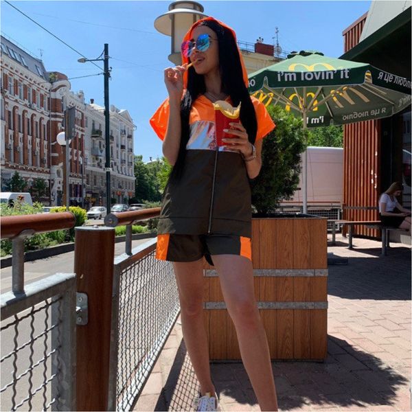 2019 women's casual loose splicing sports short set two piece set, Gray
2019 women's casual loose splicing sports short set two piece set, Gray