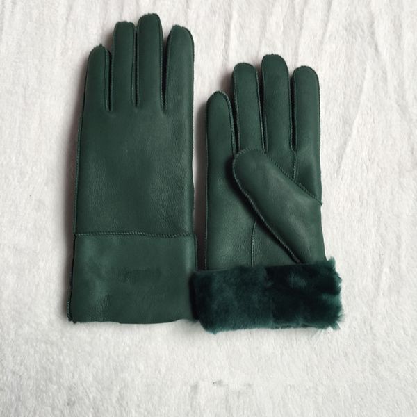 fashion-- ladies leather gloves thermal gloves women' wool gloves in a variety of colors, Blue;gray
fashion-- ladies leather gloves thermal gloves women' wool gloves in a variety of colors, Blue;gray