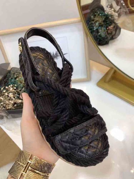 2019 super the most popular women's sandals, superstar sandals, luxury women's sandals,size:35-40, Black
2019 super the most popular women's sandals, superstar sandals, luxury women's sandals,size:35-40, Black