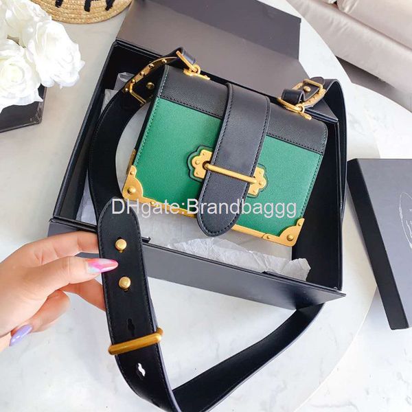 2020 designer luxury handbags purses brand handbags fashion cross lines cowhide genuine leather women crossbody bag with box
2020 designer luxury handbags purses brand handbags fashion cross lines cowhide genuine leather women crossbody bag with box