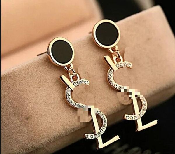 2020 layers earrings letters black white earring ear studs for women wedding jewelry ing, Golden;silver
2020 layers earrings letters black white earring ear studs for women wedding jewelry ing, Golden;silver