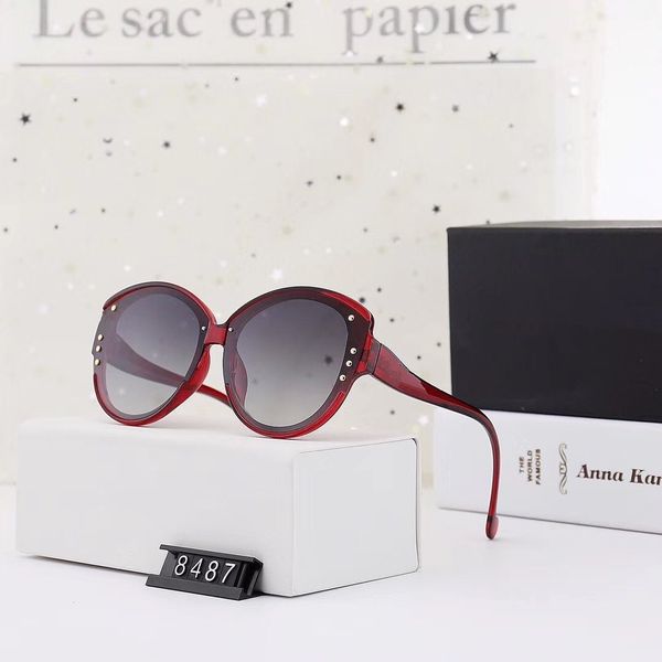 2020 designer fashion sunglasses, ultra-light design of women's sunglasses, high-definition polaroid lenses 8487, White;black
2020 designer fashion sunglasses, ultra-light design of women's sunglasses, high-definition polaroid lenses 8487, White;black