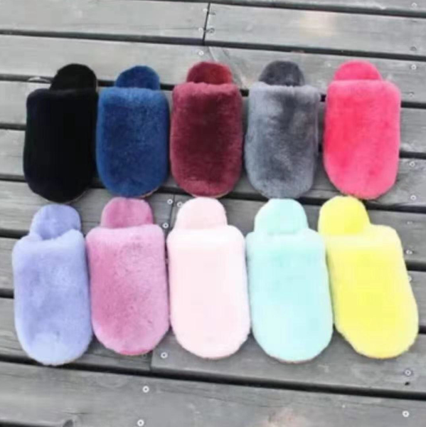 100% sheepskin fur australia style women indoor slippers flat winter warm home shoes brand ivg plus size eu35-44, Black
100% sheepskin fur australia style women indoor slippers flat winter warm home shoes brand ivg plus size eu35-44, Black