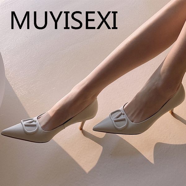 fashion pointed toe shallow women pumps brand 5.5cm high heels genuine leather office ladies dress shoes dmj14 muyisexi y200702, Black
fashion pointed toe shallow women pumps brand 5.5cm high heels genuine leather office ladies dress shoes dmj14 muyisexi y200702, Black