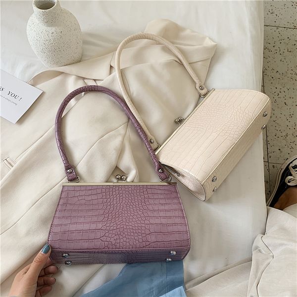 female crossbody bags for women 2020 solid color crocodile pattern handbags quality pu leather retro ladies shoulder bags
female crossbody bags for women 2020 solid color crocodile pattern handbags quality pu leather retro ladies shoulder bags