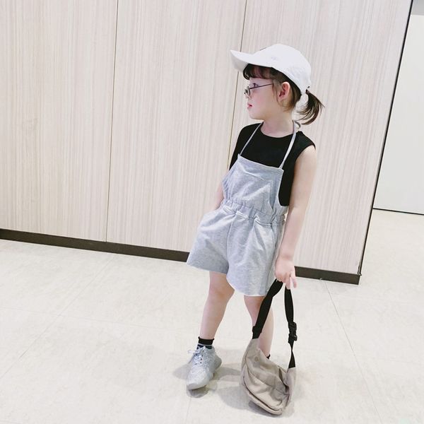 2019 summer new children's vest shorts set girl korean version two set girl, White
2019 summer new children's vest shorts set girl korean version two set girl, White