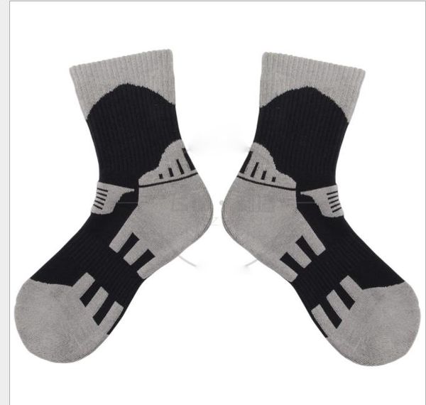 towel thickened sports socks chao brand socks cotton sweat absorbing and air permeable mountaineering socks, Black
towel thickened sports socks chao brand socks cotton sweat absorbing and air permeable mountaineering socks, Black