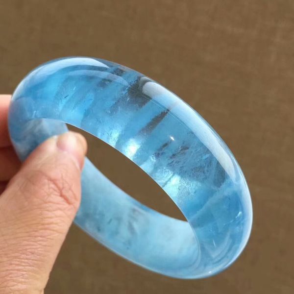 100% genuine natural blue aquamarine banglegemstone crystal woman 20x10mm beads bangles inner diameter 60mm, Golden;silver
100% genuine natural blue aquamarine banglegemstone crystal woman 20x10mm beads bangles inner diameter 60mm, Golden;silver