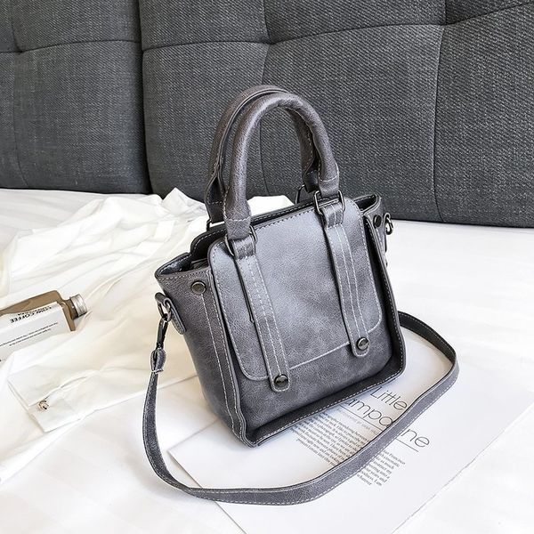 luxury handbags women bags desinger leather crossbody messenger bag female travel shoulder bags for women 2020 totes purse
luxury handbags women bags desinger leather crossbody messenger bag female travel shoulder bags for women 2020 totes purse