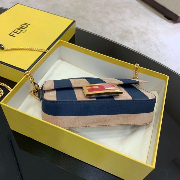new classic more fashionable and versatile handbag, luxury design, fashion, leisure, trend and practical style, Blue;gray
new classic more fashionable and versatile handbag, luxury design, fashion, leisure, trend and practical style, Blue;gray