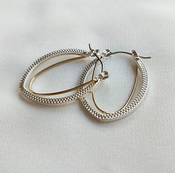 2.4cm*3.2cm fashion oval shaped hoop earrings for women statement white gold color double circle earrings jewelry party gifts, Golden;silver
2.4cm*3.2cm fashion oval shaped hoop earrings for women statement white gold color double circle earrings jewelry party gifts, Golden;silver