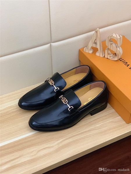2020 fashion men shoes genuine leather men dress shoes brands luxury men's business casual classic wedding shoes man yecq3, Black
2020 fashion men shoes genuine leather men dress shoes brands luxury men's business casual classic wedding shoes man yecq3, Black