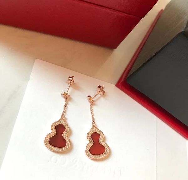 luxury jewelry s925 sterling silver 18k gold earrings wulu shaped dangle earrings for women christmas gift, Golden
luxury jewelry s925 sterling silver 18k gold earrings wulu shaped dangle earrings for women christmas gift, Golden