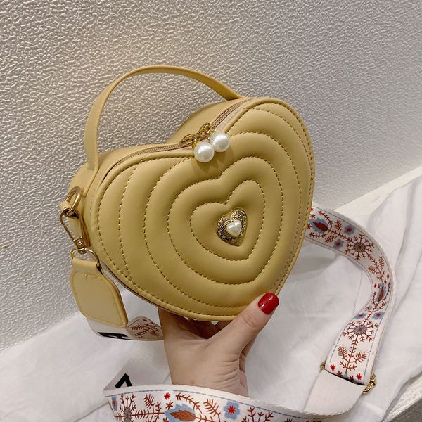 sweet lady mini tote bag 2019 summer new quality pu leather women's designer handbag travel shoulder messenger bag purses bolsas
sweet lady mini tote bag 2019 summer new quality pu leather women's designer handbag travel shoulder messenger bag purses bolsas