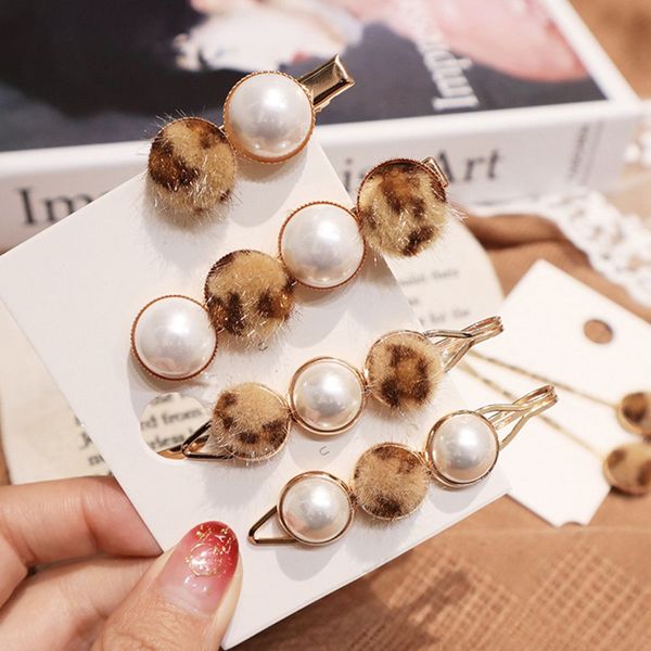 1pcs vintage pearl hair clips glossy matte hollow metal hairpins for women girls barrettes hairgrips headwear hair accessories, Golden;silver
1pcs vintage pearl hair clips glossy matte hollow metal hairpins for women girls barrettes hairgrips headwear hair accessories, Golden;silver