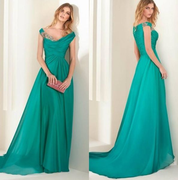 chic mother of the bride dresses v neck beads a line elegant evening gowns prom wear sweep train plus size wedding guest dress, Black;red
chic mother of the bride dresses v neck beads a line elegant evening gowns prom wear sweep train plus size wedding guest dress, Black;red