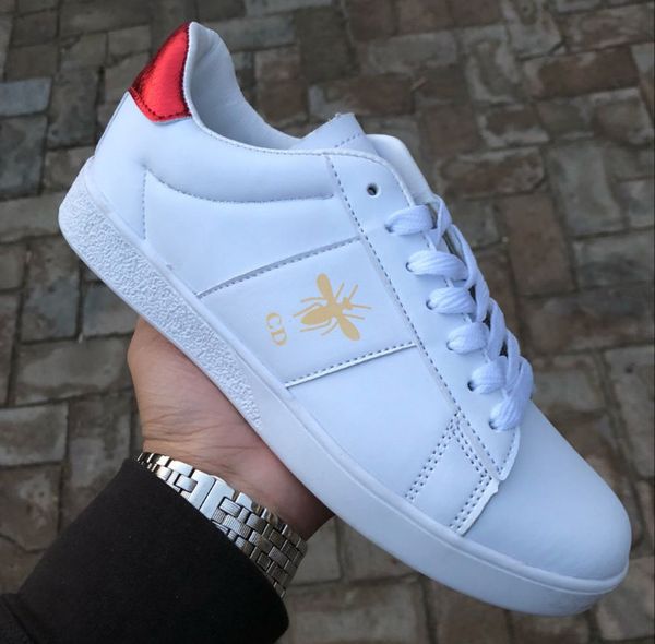 2020 new ace embroidery small bee small white shoes fashio men women low cut casual flat shoes sneakers zapatillas sneakers 36-44, Black
2020 new ace embroidery small bee small white shoes fashio men women low cut casual flat shoes sneakers zapatillas sneakers 36-44, Black