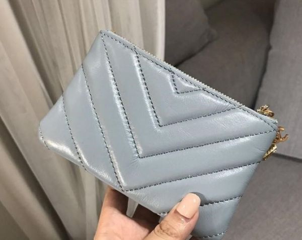 2020 new smog blue v pattern purse short wallet rhombic sheepskin wallet owl hanging zipper card bag purse mini clutch bags wallets, Red;black
2020 new smog blue v pattern purse short wallet rhombic sheepskin wallet owl hanging zipper card bag purse mini clutch bags wallets, Red;black