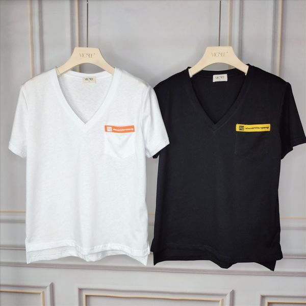 summer 2020 short-sleeved men's ribbon and women's lovers' ribbon pocket design letter printing loose v-neck t-shirt, White
summer 2020 short-sleeved men's ribbon and women's lovers' ribbon pocket design letter printing loose v-neck t-shirt, White