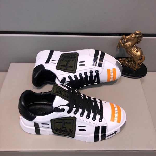 2019r ummer new color matching ca ual hoe men 039 per onality wild white hoe comfortable hoe original box packaging 38 44 
2019r ummer new color matching ca ual hoe men 039 per onality wild white hoe comfortable hoe original box packaging 38 44