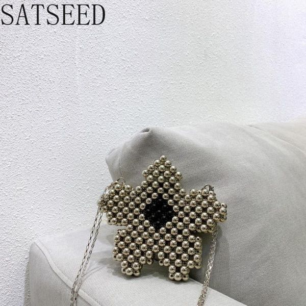 flower shape mini female bag 2020 summer new korean pearl woven star lipstick bag temperament shoulder messenger women
flower shape mini female bag 2020 summer new korean pearl woven star lipstick bag temperament shoulder messenger women