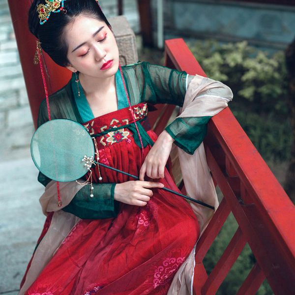 hanfu women chinese national dance costume embroidery stage wear for singers oriental performance clothing folk, Black;red
hanfu women chinese national dance costume embroidery stage wear for singers oriental performance clothing folk, Black;red