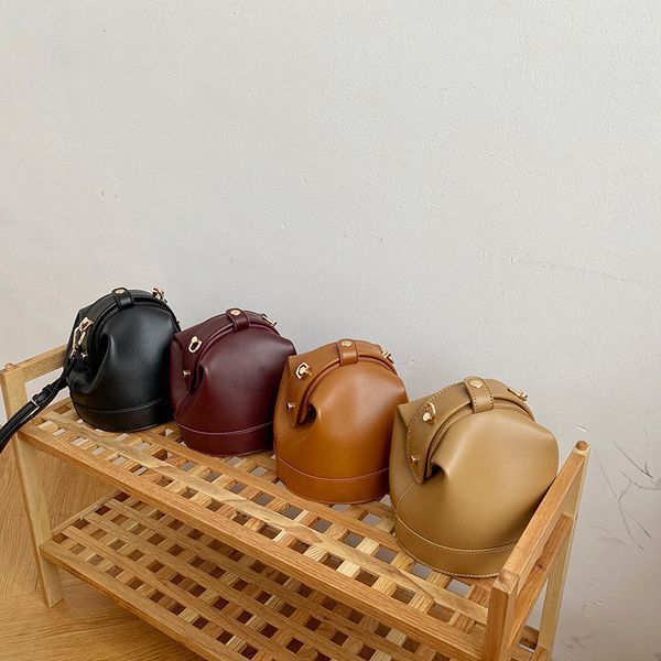 2020 new style women bucket fashion bag shoulder bag vintage crossbody bags for women 
2020 new style women bucket fashion bag shoulder bag vintage crossbody bags for women