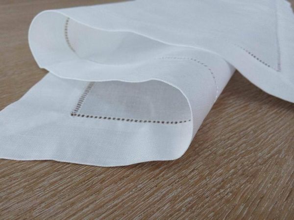 table napkin 5 piece white hemstitch dinner napkins - 55/45 linen cotton blend 20" x ladder cloth
table napkin 5 piece white hemstitch dinner napkins - 55/45 linen cotton blend 20" x ladder cloth