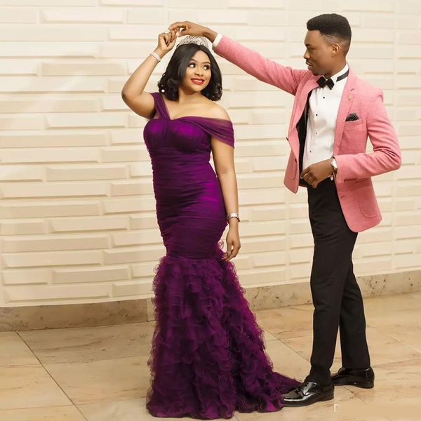 fashion pink suit separates notched lapel two buttons prom tuxedos slim fit men's formal jacket one piece fee bowtie, Black;gray
fashion pink suit separates notched lapel two buttons prom tuxedos slim fit men's formal jacket one piece fee bowtie, Black;gray