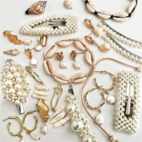 new gold crystal pearl shell jewelry for women ne+ea fashion 2019 hair clips set pearl earrings pendant necklaces boho jewelry, Silver
new gold crystal pearl shell jewelry for women ne+ea fashion 2019 hair clips set pearl earrings pendant necklaces boho jewelry, Silver