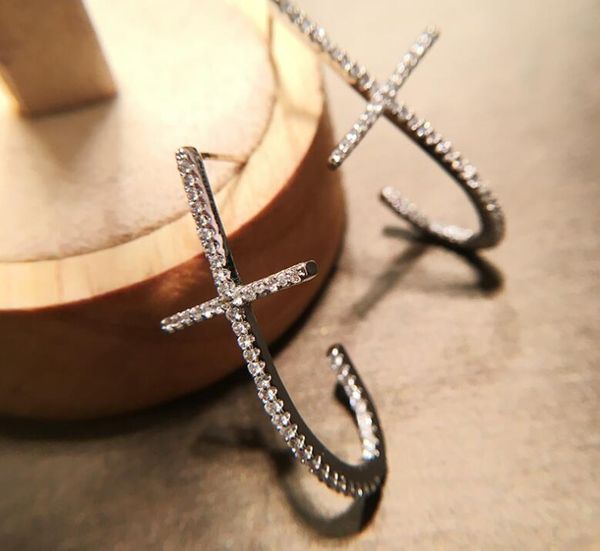 new chic cross shiny rhinestone women earring chic fashion gem ear accessories, Golden;silver
new chic cross shiny rhinestone women earring chic fashion gem ear accessories, Golden;silver