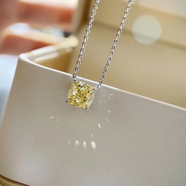 spring 2020 new luxury designer s925 pure silver plated 18k gold and yellow diamond necklace wedding jewelry couple necklace gift box
spring 2020 new luxury designer s925 pure silver plated 18k gold and yellow diamond necklace wedding jewelry couple necklace gift box