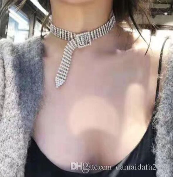 personality multi-layer diamond necklace neck clavicle chain super flash exaggerated luxury short necklace chain dual-use female gift access, Golden;silver
personality multi-layer diamond necklace neck clavicle chain super flash exaggerated luxury short necklace chain dual-use female gift access, Golden;silver