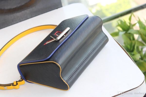 19fw мода женщины сумки на ремне небольшие сумки для женщин 2019 черный роскошные сумки на ремне женщины старинные женщины сумка через плечо
19fw мода женщины сумки на ремне небольшие сумки для женщин 2019 черный роскошные сумки на ремне женщины старинные женщины сумка через плечо