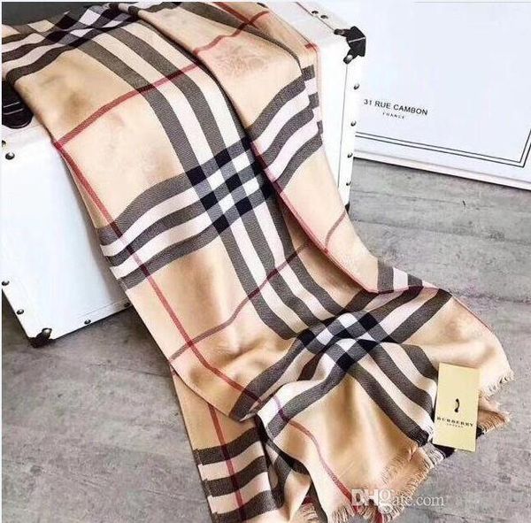 209 autumn and winter high-quality cashmere scarf high-end classic fashion female scarf matching, Blue;gray
209 autumn and winter high-quality cashmere scarf high-end classic fashion female scarf matching, Blue;gray
