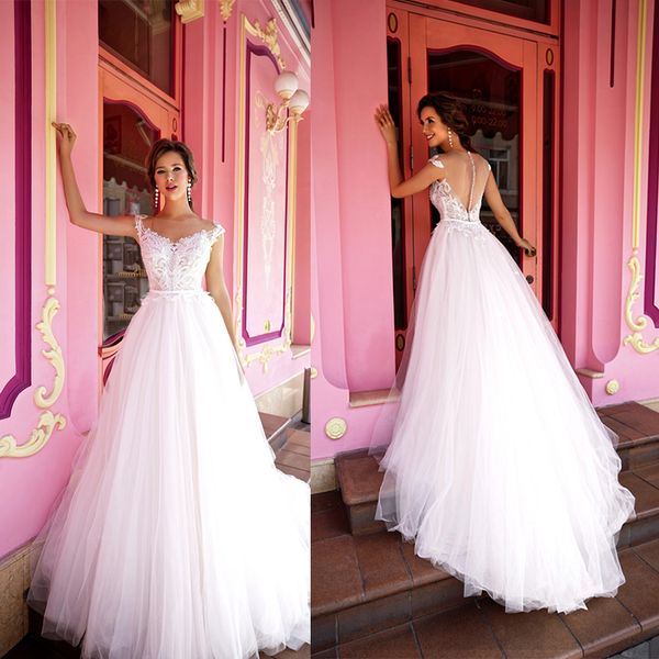 2020 bohenmian bridal dresses illusion neck appliqued beaded sleeveless wedding dress sheer back ruffle sweep train robes de mariée, White
2020 bohenmian bridal dresses illusion neck appliqued beaded sleeveless wedding dress sheer back ruffle sweep train robes de mariée, White