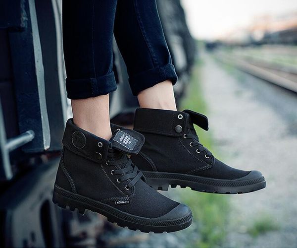 new cross country motorcycle shoes motorcycle boots men and women riders riding boots racing cars leisure sports and short
new cross country motorcycle shoes motorcycle boots men and women riders riding boots racing cars leisure sports and short