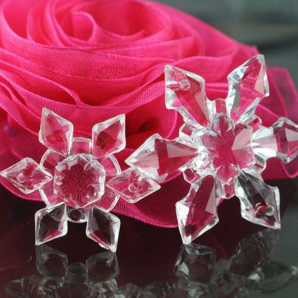 50pcs/lot transparent 6 petals acrylic snowflake diy charm christmas decoration accessories crystal clear two holes snowflake christmas gift
50pcs/lot transparent 6 petals acrylic snowflake diy charm christmas decoration accessories crystal clear two holes snowflake christmas gift