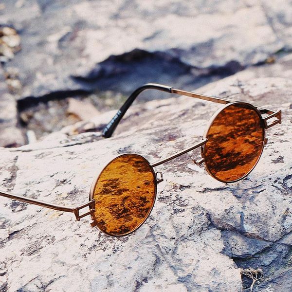 gothic steampunk sunglasses men metal round sun glasses men women fashion glasses brand vintage sunglasses uv400, White;black
gothic steampunk sunglasses men metal round sun glasses men women fashion glasses brand vintage sunglasses uv400, White;black