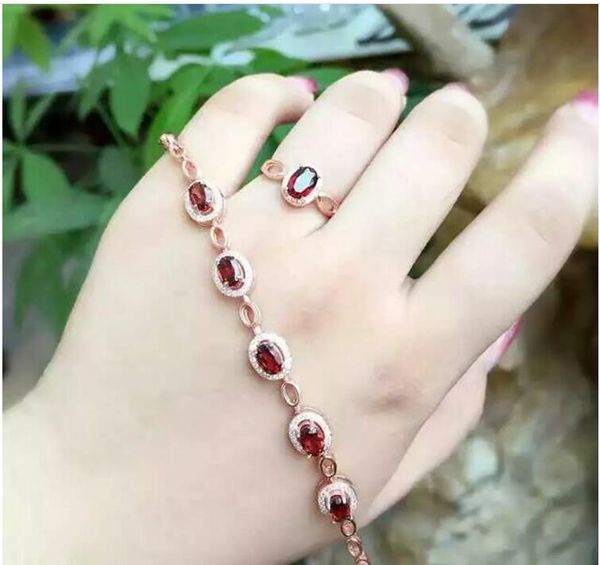 garnet chain bracelet real natural red garnet 925 sterling silver luxury bracelets gemstone size: 4*6mm 6pcs, Golden;silver
garnet chain bracelet real natural red garnet 925 sterling silver luxury bracelets gemstone size: 4*6mm 6pcs, Golden;silver