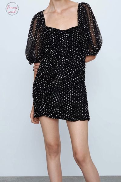 autumn 2009 womens wear new style pleated square collar bubble short sleeve slim package hip point juan net dress, Black;gray
autumn 2009 womens wear new style pleated square collar bubble short sleeve slim package hip point juan net dress, Black;gray