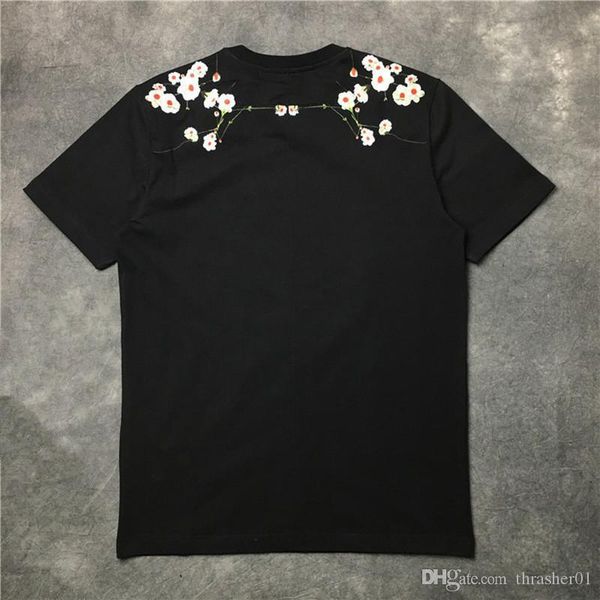 famous designer men t shirt summer men women cotton short sleeves couples casual black t shirt size s-2xl, White;black
famous designer men t shirt summer men women cotton short sleeves couples casual black t shirt size s-2xl, White;black